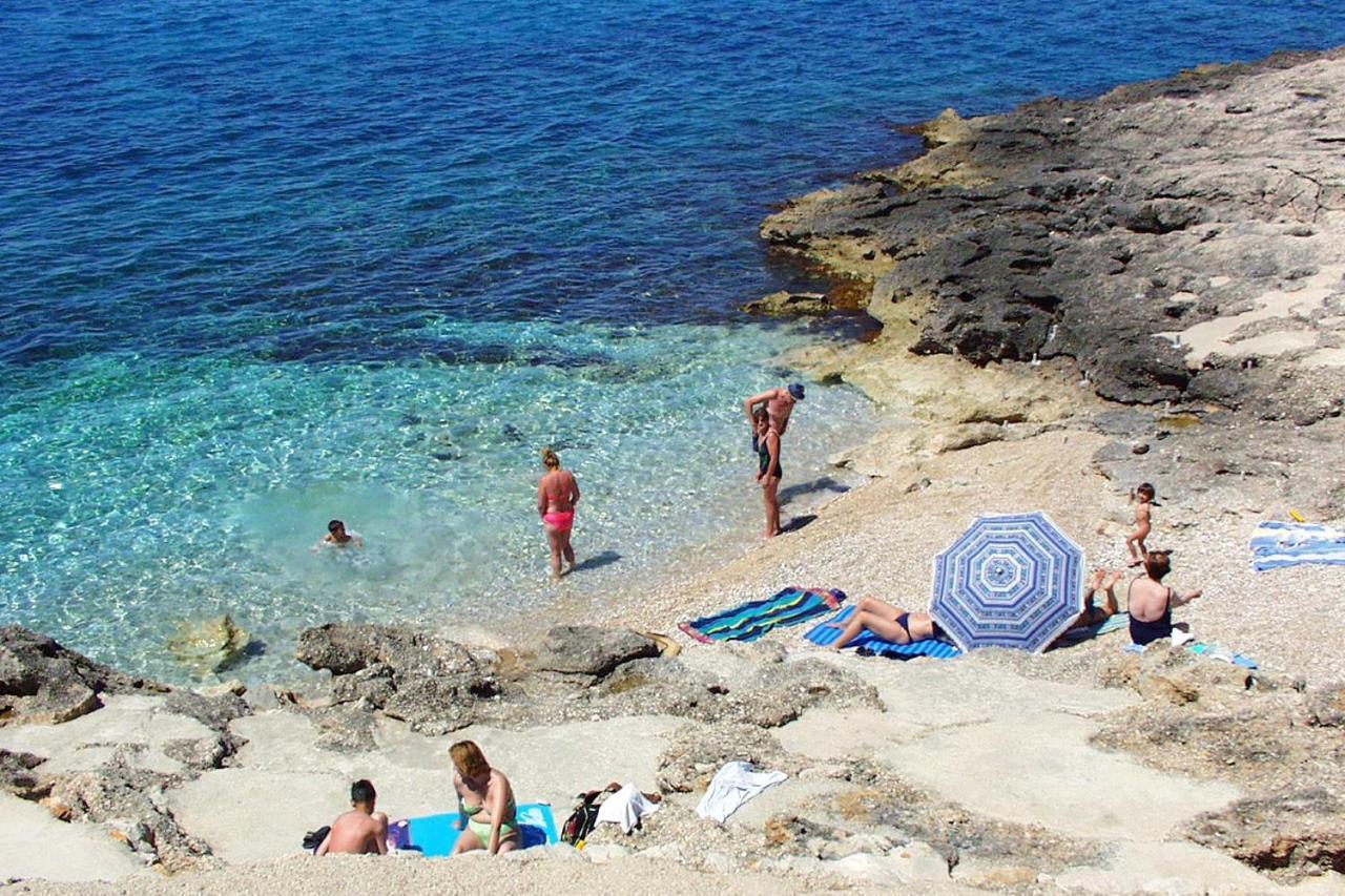 Apartments With A Parking Space Ivan Dolac, Hvar - 15784 Extérieur photo