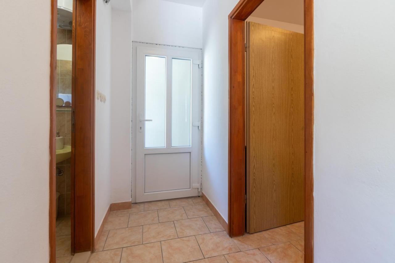 Apartments With A Parking Space Ivan Dolac, Hvar - 15784 Extérieur photo